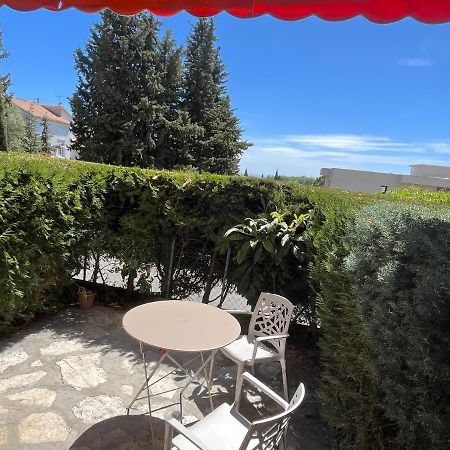 Charmant Studio Avec Terrasse Et Parking A ונס מראה חיצוני תמונה